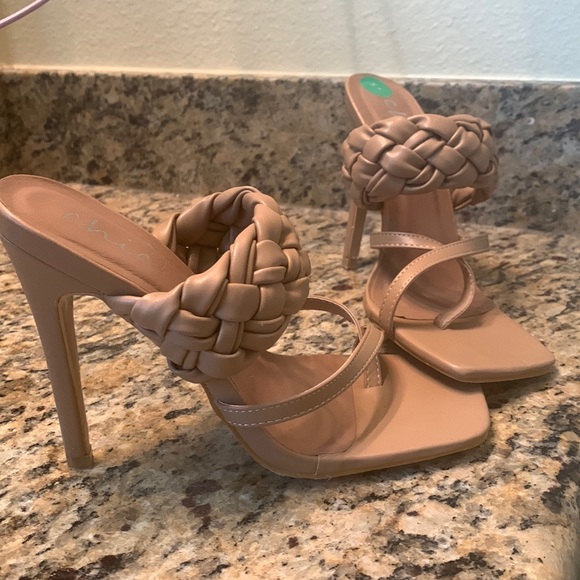 chic Shoes - Brand new without box nude heels